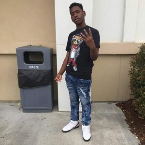 Meet your Posher, Lizzie